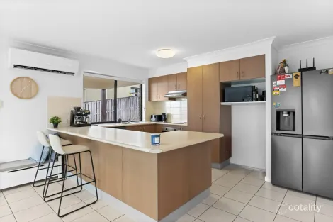 Property photo of 47 Codrington Circuit Pacific Pines QLD 4211