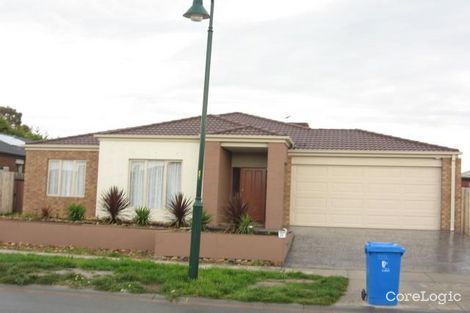 Property photo of 22 Sing Crescent Berwick VIC 3806