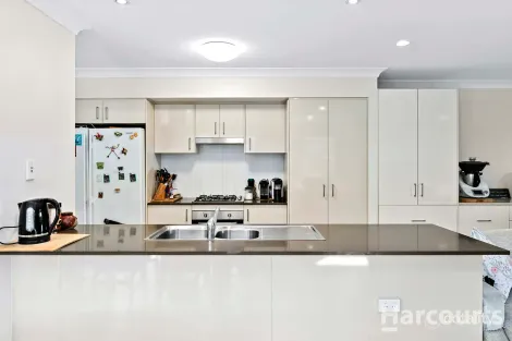 Property photo of 14 Oxley Circuit Urraween QLD 4655