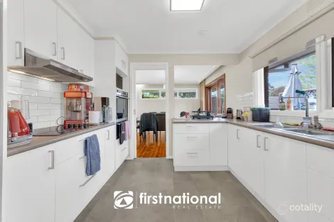 Property photo of 52 Anora Crescent Mulgrave VIC 3170