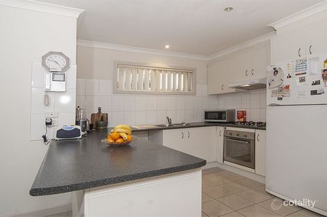 Property photo of 2/15 Nockolds Crescent Noble Park VIC 3174