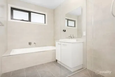 Property photo of 18A Binalong Avenue Chadstone VIC 3148