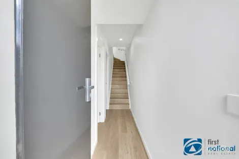 Property photo of 29 Isparta Mews Roxburgh Park VIC 3064