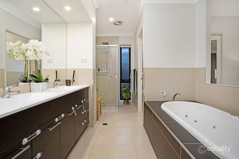 Property photo of 40 Roxburgh Crescent Stanhope Gardens NSW 2768