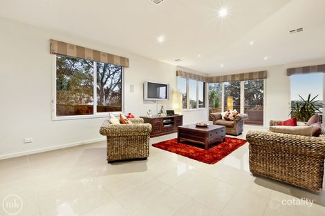 Property photo of 19 Lookout Rise Macleod VIC 3085