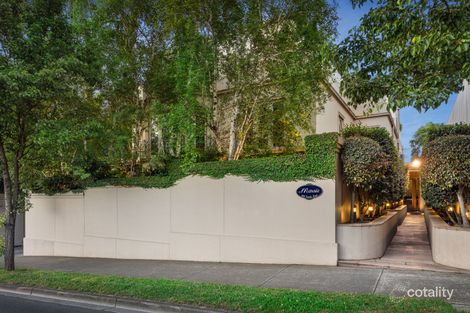 Property photo of 1/669 Toorak Road Toorak VIC 3142