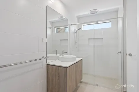 Property photo of 18 Calli Avenue Upper Coomera QLD 4209