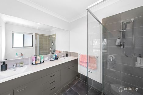 Property photo of 9 Kookaburra Place Deebing Heights QLD 4306