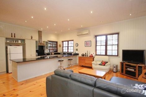 Property photo of 26 Oxford Place Shorncliffe QLD 4017