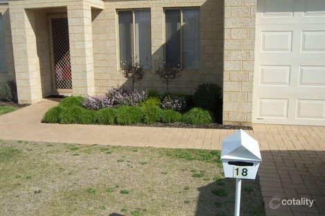 18 Daintree Loop, Bertram, WA 6167