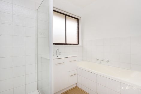 Property photo of 2 Pratt Court Melton VIC 3337