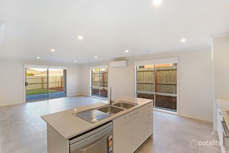Property photo of 17 Miranda Crescent St Leonards VIC 3223