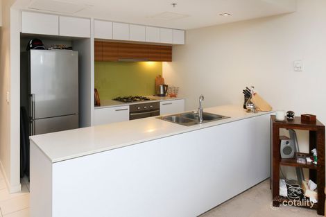 Property photo of 1703/100 Harbour Esplanade Docklands VIC 3008