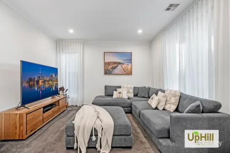 Property photo of 42 Cotswold Crescent Officer VIC 3809