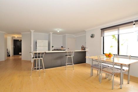 Property photo of 10 Centenary Court Bassendean WA 6054