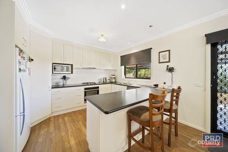 Property photo of 6 Ennor Place Kangaroo Flat VIC 3555