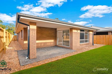 Property photo of 7 Hibiscus Close Ellen Grove QLD 4078