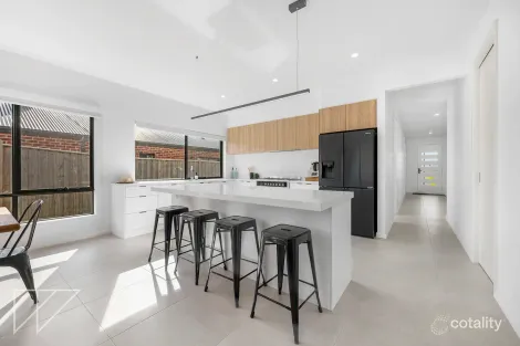 Property photo of 33 Ashdown Drive Warragul VIC 3820