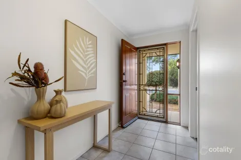 Property photo of 2 Cox Court Evanston SA 5116