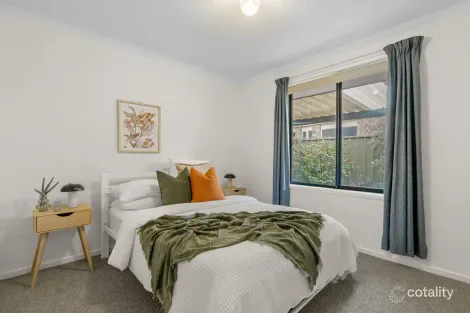 Property photo of 2 Cox Court Evanston SA 5116