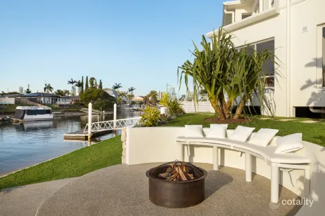 Property photo of 75 Kalimna Drive Broadbeach Waters QLD 4218