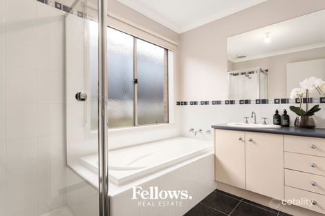 Property photo of 6 Windermere Boulevard Pakenham VIC 3810
