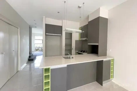 Property photo of 10 Jolimont Street Caroline Springs VIC 3023