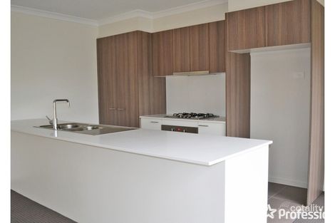 Property photo of 33 Tanika Circuit Croydon VIC 3136