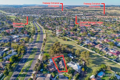 Property photo of 18 Hawea Court Taylors Lakes VIC 3038