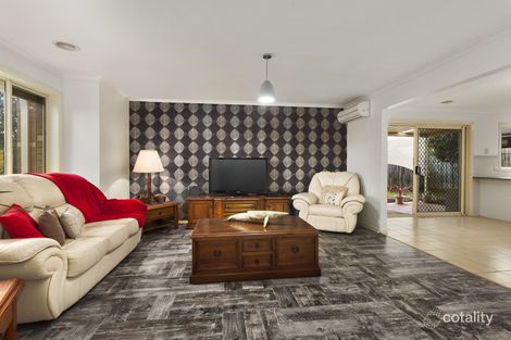 Property photo of 10 Breamlea Way Cranbourne West VIC 3977