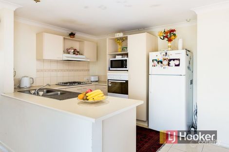 Property photo of 1 Baronet Walk Narre Warren South VIC 3805