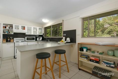 Property photo of 2 Dommett Street Kenmore QLD 4069