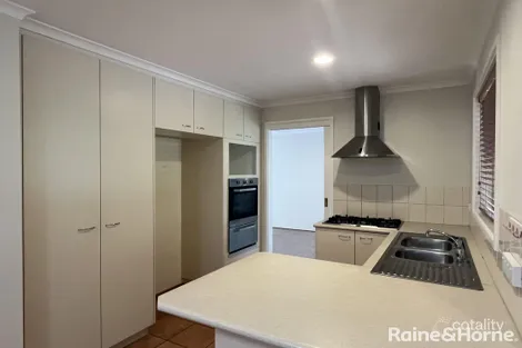 Property photo of 3 Carter Place Banks ACT 2906