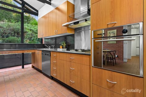 Property photo of 40 Summit Crescent Ringwood North VIC 3134