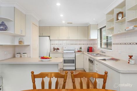 Property photo of 19 Oxley Avenue Kiama Downs NSW 2533