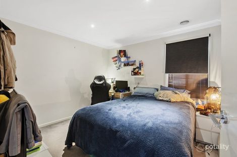 Property photo of 13 Clovedale Avenue Alfredton VIC 3350