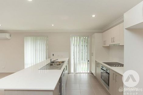 Property photo of 33 Fedrick Street Boronia Heights QLD 4124
