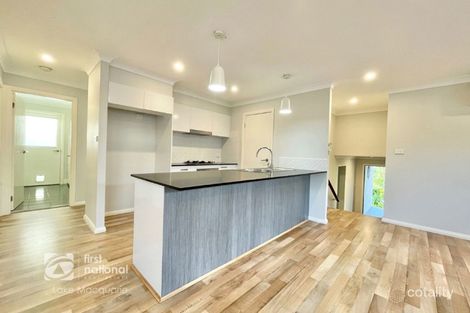 Property photo of 7 Floresta Crescent Cameron Park NSW 2285