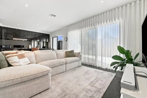 Property photo of 15 Talara Close Springvale VIC 3171