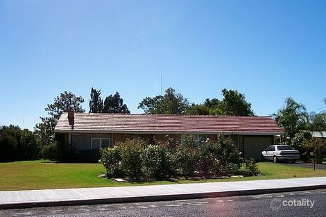 28 Herbert Rd, Harvey, WA 6220