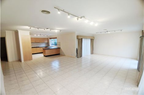 Property photo of 2 Argyle Close Hughesdale VIC 3166