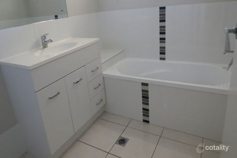 Property photo of 3/4 Parkway Street Emerald QLD 4720
