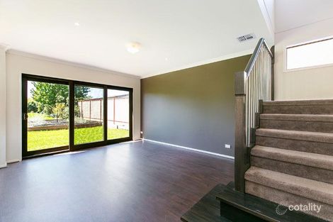 Property photo of 25 Whites Lane Glen Waverley VIC 3150