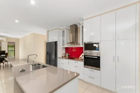 Property photo of 8 Natal Downs Road Mosman Park QLD 4820