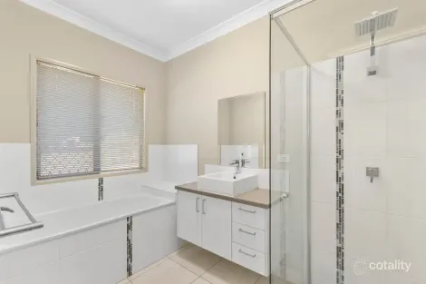 Property photo of 8 Natal Downs Road Mosman Park QLD 4820