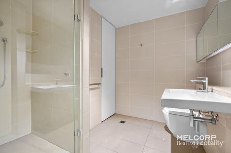 Property photo of 1423/199 William Street Melbourne VIC 3000