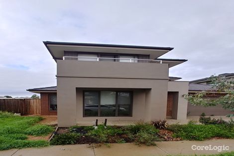 Property photo of 13 Amaroo Walk Werribee VIC 3030