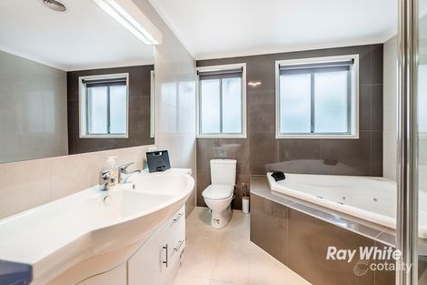 Property photo of 38 Valepark Crescent Cranbourne VIC 3977