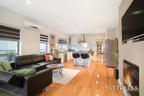 Property photo of 6 Peterborough Drive Doreen VIC 3754