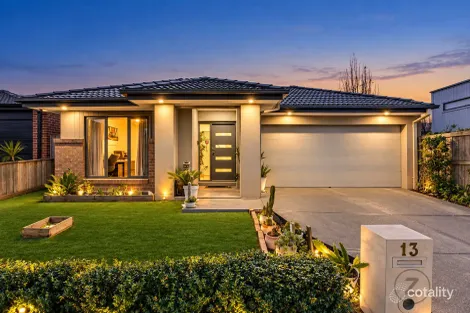 13 Villager St, Cranbourne East, VIC 3977